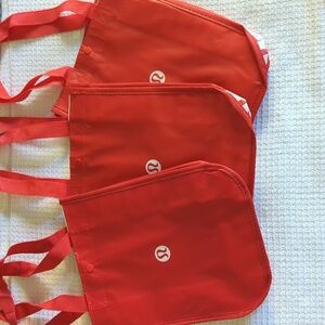❤️❤️ Lululemon Red reusable Tote Bags - set of 3 small ❤️❤️
